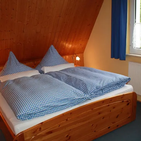 Eulennest - Ulenhoef Casa de Férias Prerow